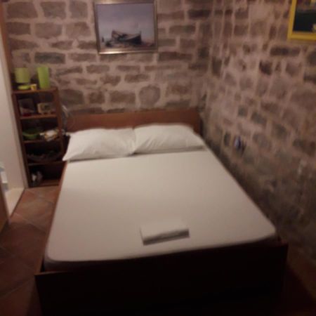 Room Ami Kaštela Exteriér fotografie